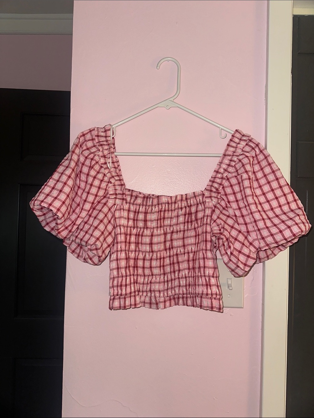 English Factory Pink Plaid Smocked Puff-Sleeve Crop Top